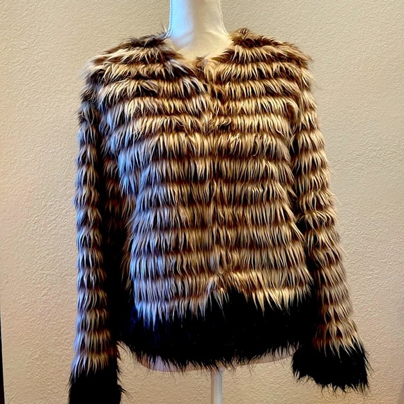 Women’s Faux Fur jacket by Yoki - Picture 1 of 10